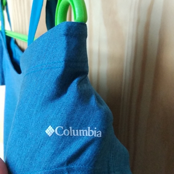 Columbia Place To Place Short Sleeve Sun Shirt, Size S, Like new - Picture 3 of 6